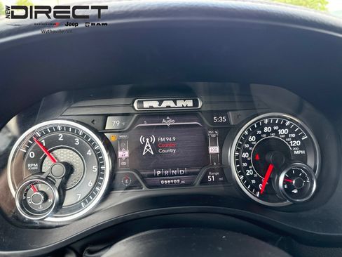Used 2022 RAM 1500 Laramie AWD/4WD image 17