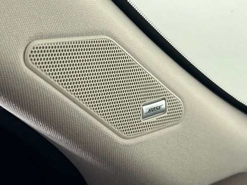 Used 2023 Nissan Rogue SL w/ SL Premium Package image 18