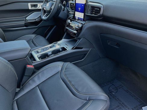 Used 2023 Ford Explorer ST w/ Equipment Group 401A image 14