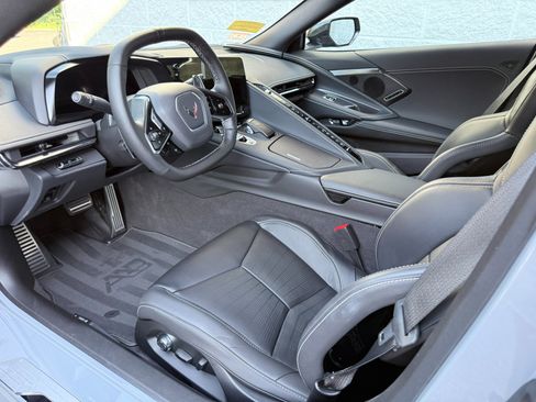 Used 2024 Chevrolet Corvette Stingray Preferred Cpe w/ Z51 Performance Package RWD image 13