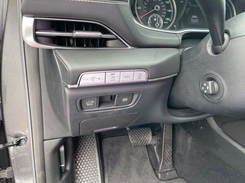 Used 2021 Genesis GV80 2.5T w/ Prestige Package 04 AWD/4WD image 13