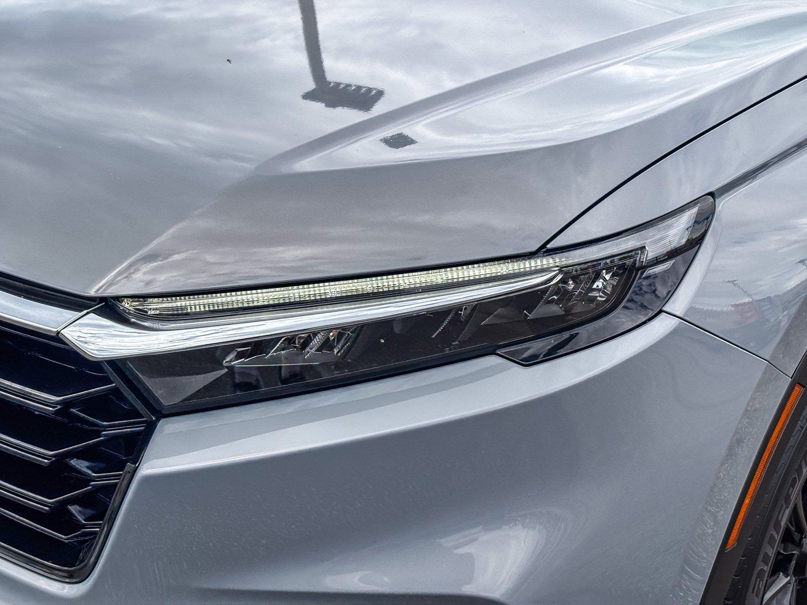 Certified 2024 Honda CR-V EX image 9