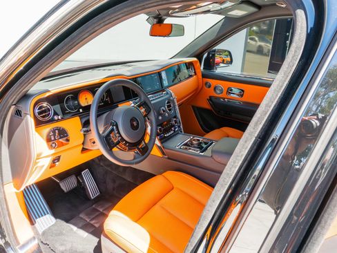 Used 2025 Rolls-Royce Cullinan image 77