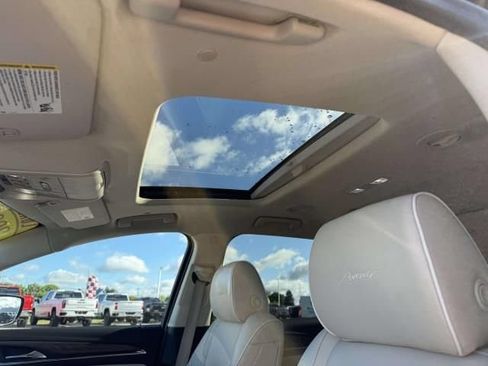 Used 2023 Buick Enclave Avenir w/ Avenir Technology Package AWD/4WD image 14