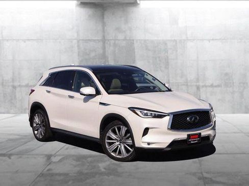 Used 2022 INFINITI QX50 Sensory FWD image 2
