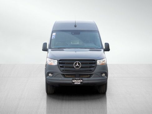 Used 2023 Mercedes-Benz Sprinter 2500 image 8