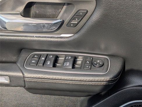 Used 2021 RAM 1500 Laramie w/ Sport Appearance Package AWD/4WD image 16