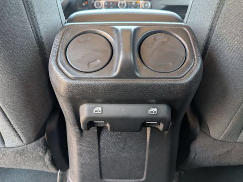 Used 2025 Jeep Wrangler Unlimited Sport AWD/4WD image 25