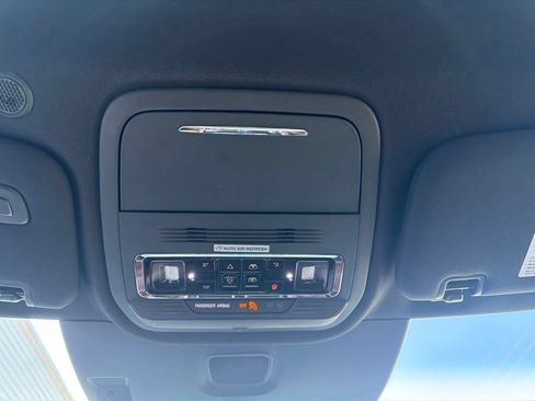 Used 2025 Lincoln Aviator Reserve AWD/4WD image 30