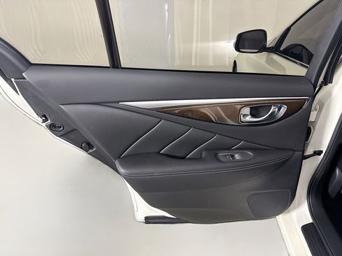 Used 2019 INFINITI Q50 Luxe w/ Cargo Package (L96) image 26