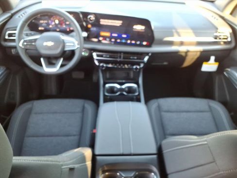 New 2026 Chevrolet Traverse LT image 18