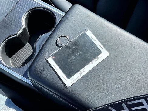 Used 2020 Tesla Model 3 Performance image 11