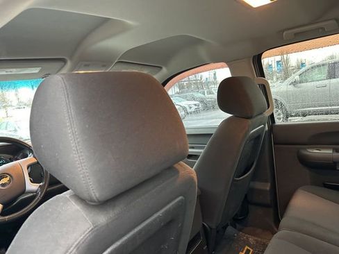 Used 2010 Chevrolet Silverado 1500 LT image 11