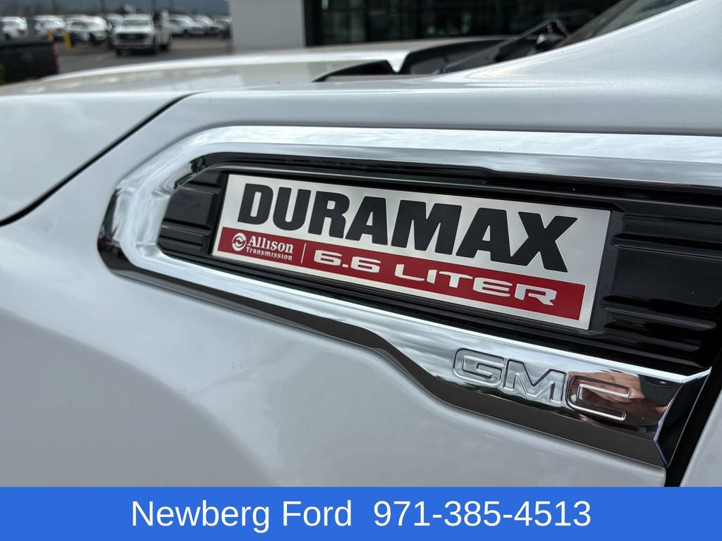 Used 2023 GMC Sierra 3500 Denali w/ Denali Ultimate Package AWD/4WD image 11