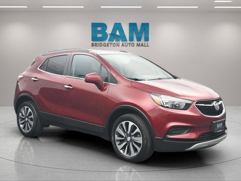 Used 2022 Buick Encore Preferred w/ Safety Package AWD/4WD image 1