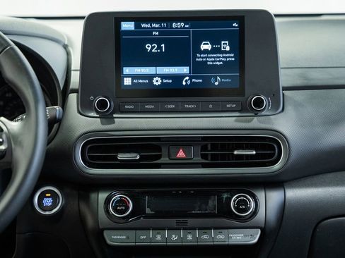 Used 2022 Hyundai Kona SEL w/ Convenience Package image 17