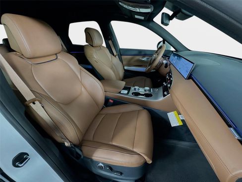 New 2026 Genesis GV70 2.5T Advanced AWD/4WD image 30