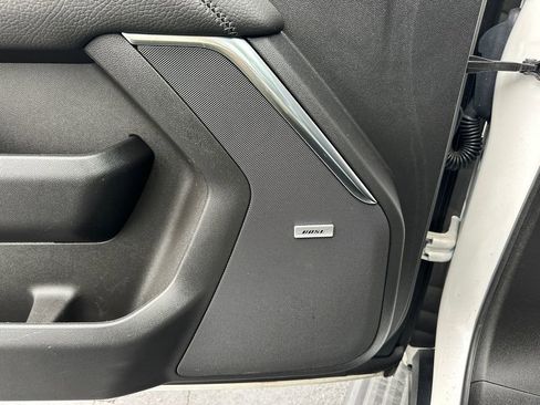 Used 2024 GMC Yukon Denali w/ Denali Reserve Package image 21