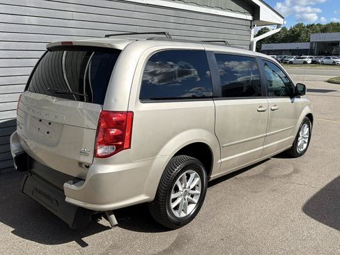 Used 2015 Dodge Grand Caravan SXT FWD image 6
