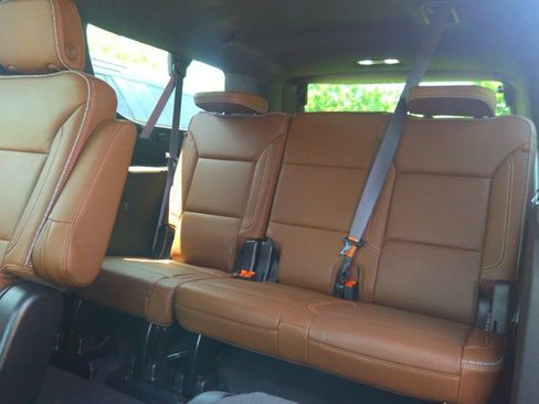 Used 2024 Chevrolet Suburban High Country w/ Max Trailering Package AWD/4WD image 11