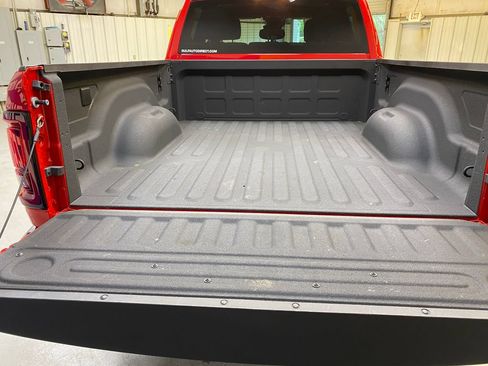 Used 2026 RAM 2500 Big Horn AWD/4WD image 30
