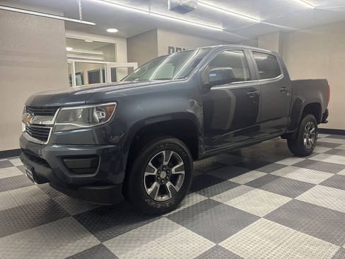 Used 2019 Chevrolet Colorado W/T w/ WT Convenience Package RWD image 2