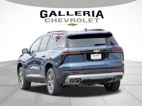 New 2026 Chevrolet Traverse LT w/ Driver Confidence Package image 5