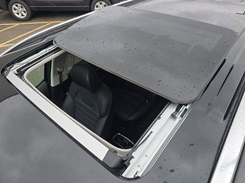 Used 2025 Kia Telluride SX Prestige image 3