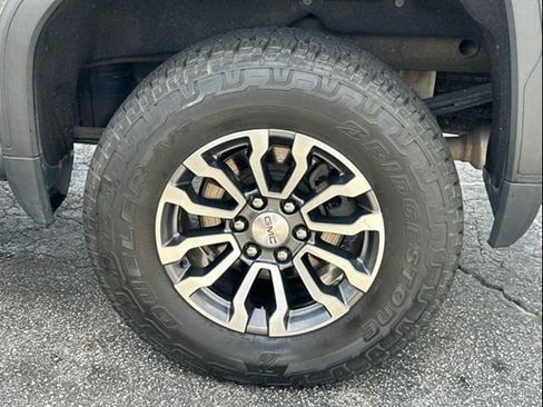 Used 2021 GMC Sierra 1500 AT4 w/ AT4 Preferred Package AWD/4WD image 35