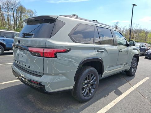 New 2026 Toyota Sequoia Platinum image 4