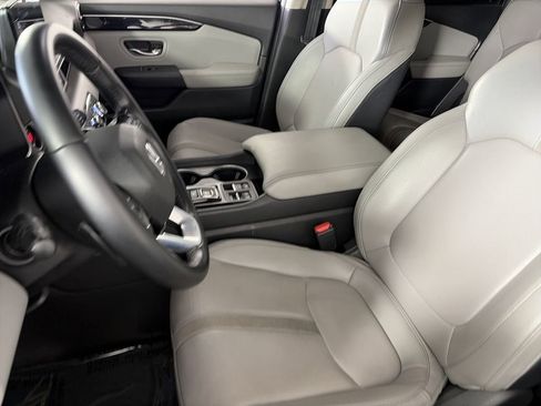 Used 2023 Honda Pilot Touring image 21