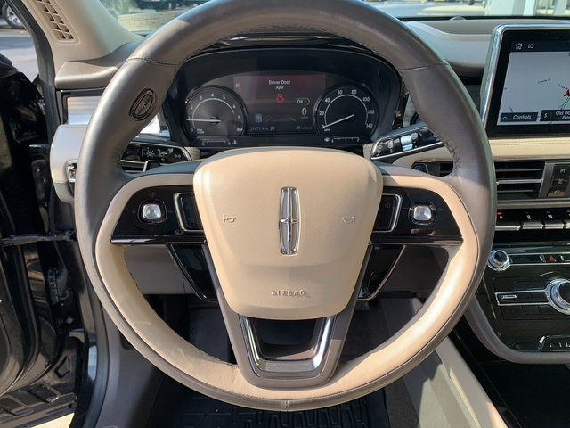 Used 2022 Lincoln Corsair AWD w/ Premium Package image 22