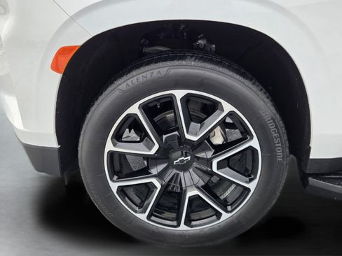 Used 2023 Chevrolet Tahoe RST w/ Luxury Package RWD image 11