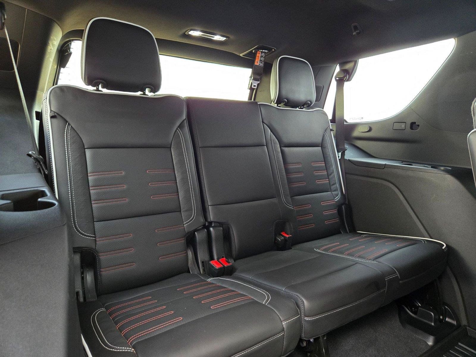 Used 2026 GMC Yukon AT4 Ultimate w/ LPO, Floor Liner Package AWD/4WD image 34