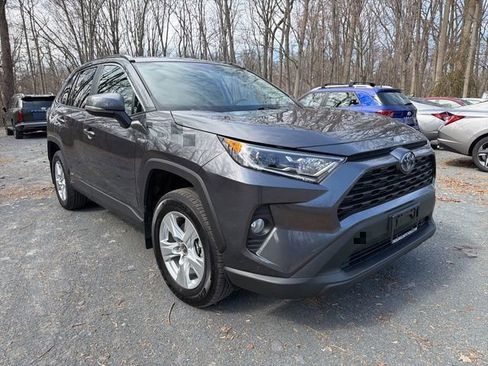 Used 2021 Toyota RAV4 XLE w/ XLE Grade Weather Package AWD/4WD image 2