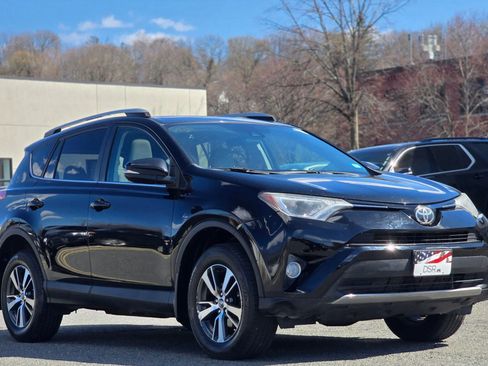Used 2018 Toyota RAV4 XLE w/ Plus Extra Value Package image 3