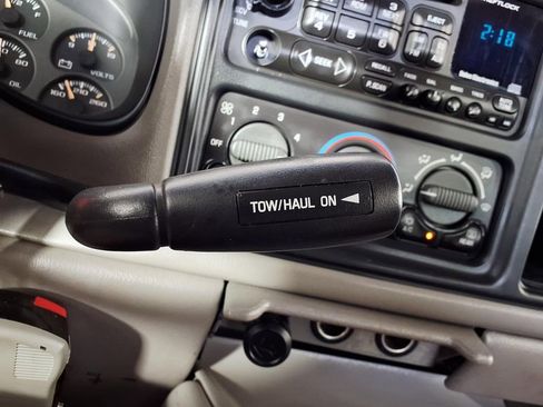 Used 2001 Chevrolet Silverado 3500 LT w/ Off-Road Skid Plate Pkg image 21