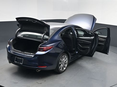 Used 2021 MAZDA MAZDA3 s image 17