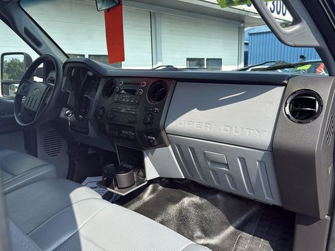 Used 2016 Ford F550 4x4 SuperCab Super Duty image 26
