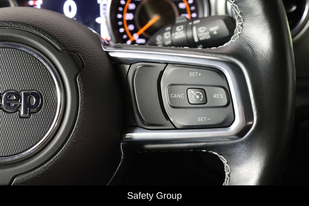 Used 2021 Jeep Wrangler Unlimited Sahara AWD/4WD image 10