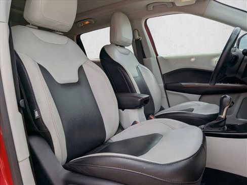 Used 2018 Jeep Compass Limited w/ Navigation Group FWD image 12
