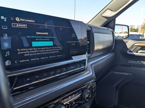 Used 2022 Chevrolet Silverado 1500 High Country w/ High Country Premium Package image 24