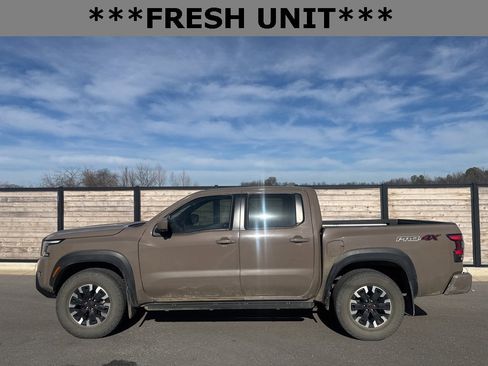 Used 2023 Nissan Frontier PRO-4X w/ Pro Convenience Package image 1