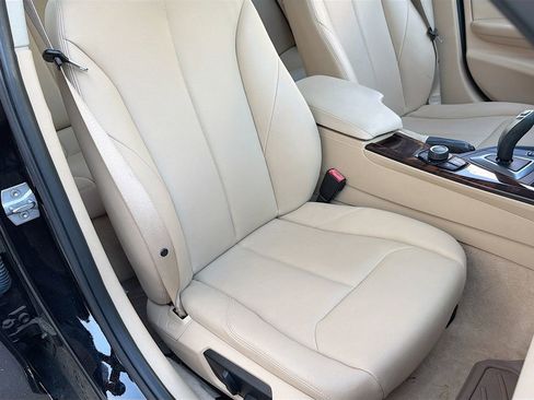 Used 2014 BMW 328i xDrive Sedan AWD/4WD image 23