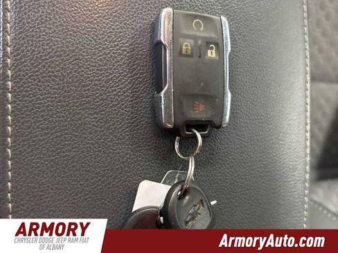 Used 2021 Chevrolet Colorado Z71 image 40