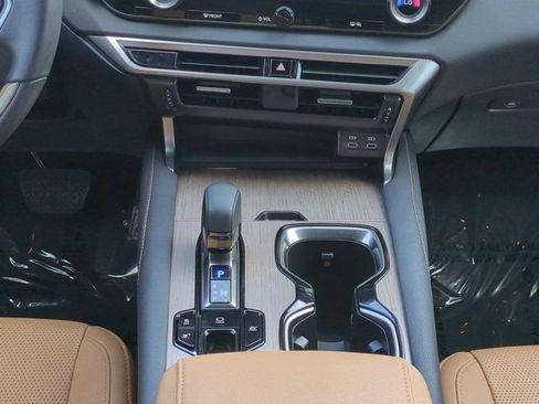 Used 2024 Lexus RX 350 w/ Technology Package AWD/4WD image 18