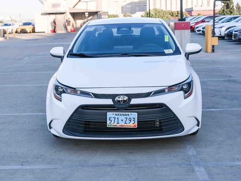 Used 2024 Toyota Corolla LE FWD image 2