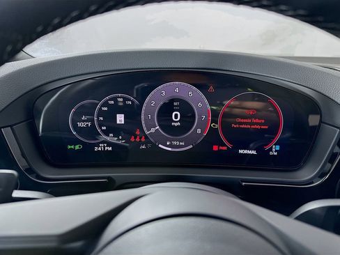 Certified 2024 Porsche Cayenne AWD/4WD image 13