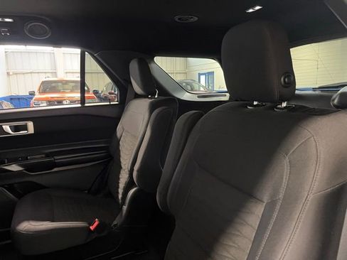 Used 2020 Ford Explorer XLT image 17