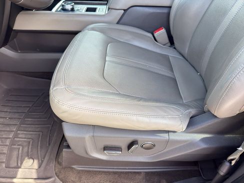 Used 2020 Ford Expedition Limited RWD image 13